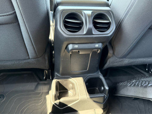 Certified 2022 Jeep Gladiator Sport image 25