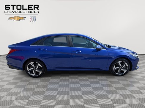 Used 2023 Hyundai Elantra Limited w/ Cargo Package image 7