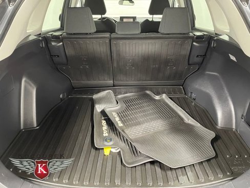 Used 2020 Toyota RAV4 LE image 24