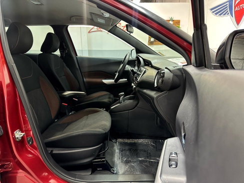Used 2020 Nissan Kicks SR w/ Exterior Package image 22