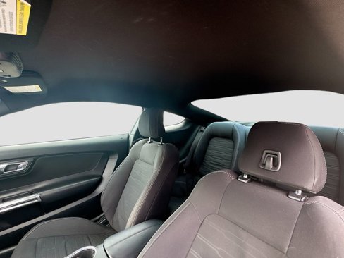 Used 2015 Ford Mustang Coupe image 21