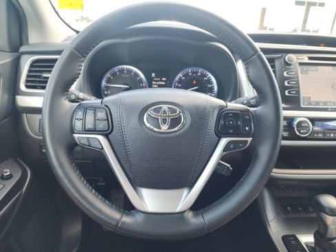Used 2019 Toyota Highlander XLE image 50