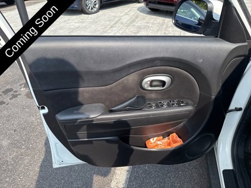 Used 2018 Kia Soul + image 16