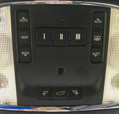 Used 2015 Jeep Grand Cherokee Overland image 31