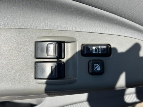 Used 2010 Toyota Tacoma 4x4 Access Cab V6 image 18