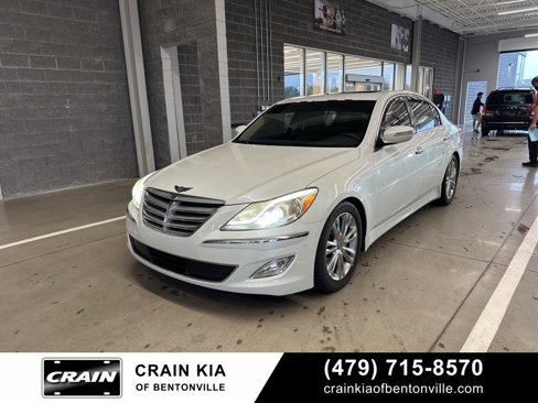 Used 2012 Hyundai Genesis 3.8 w/ Premium Pkg image 1