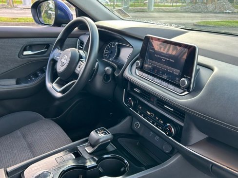 Used 2023 Nissan Rogue SV image 28