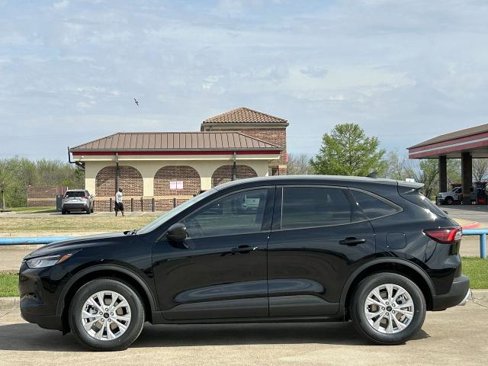 New 2025 Ford Escape Active image 3
