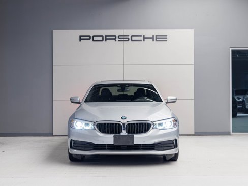 Used 2019 BMW 530i w/ Convenience Package image 10