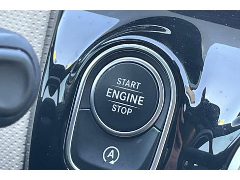 Used 2021 Mercedes-Benz A 220 image 32