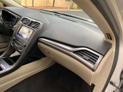 Used 2019 Ford Fusion SE image 51