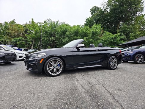Used 2016 BMW M235i xDrive Convertible image 4