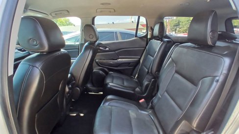 Used 2019 GMC Acadia SLT image 16