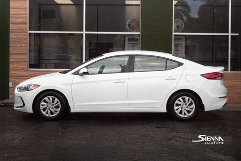 Used 2018 Hyundai Elantra SE image 4