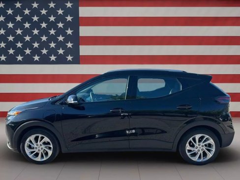 Used 2023 Chevrolet Bolt EUV LT image 3