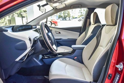 Used 2016 Toyota Prius Four image 16