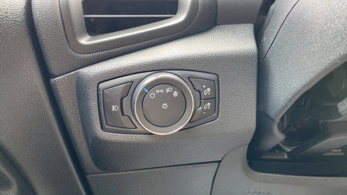 Used 2020 Ford EcoSport SES w/ SES Black Appearance Package image 18