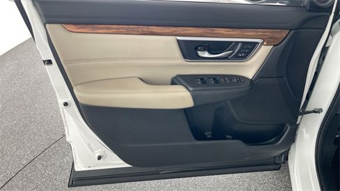 Used 2018 Honda CR-V Touring image 12