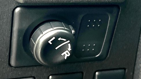 Used 2011 Nissan Rogue SV w/ SL Pkg image 44