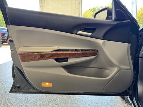Used 2012 Honda Accord EX image 19