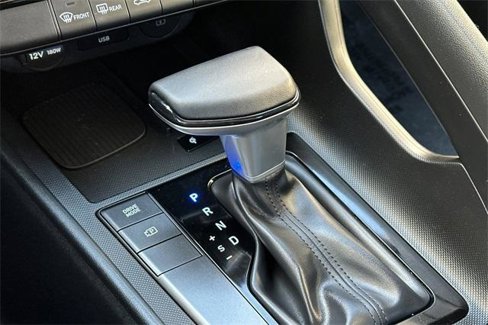 Certified 2025 Hyundai Elantra Sport image 21