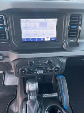 Used 2023 Ford Bronco Black Diamond image 12