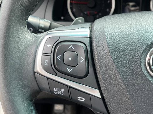 Used 2016 Toyota Camry SE image 15