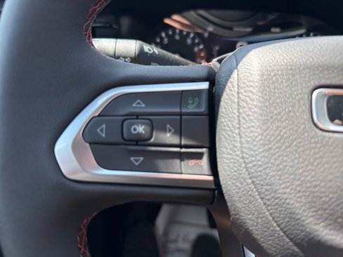 New 2026 Jeep Compass Trailhawk image 30