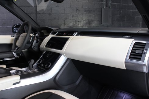 Used 2020 Land Rover Range Rover Sport HST image 43
