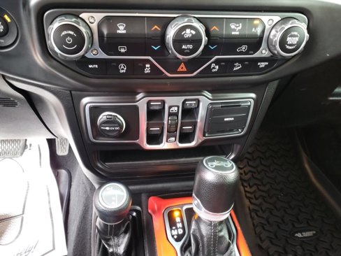 Used 2018 Jeep Wrangler Unlimited Sport S image 12