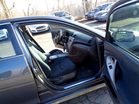 Used 2011 Toyota Camry SE image 17
