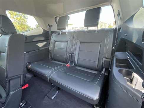 Used 2021 Volkswagen Atlas SE image 11