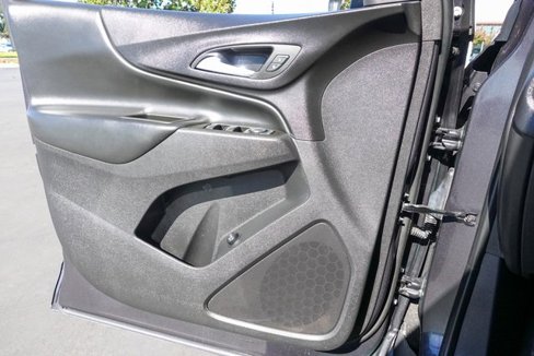 Used 2023 Chevrolet Equinox LT image 25
