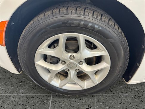 Used 2017 Chrysler Pacifica Touring-L Plus image 5