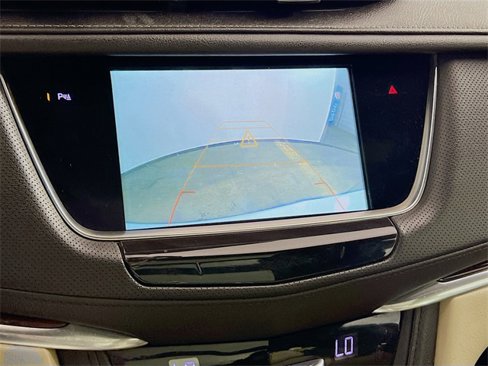 Used 2018 Cadillac XT5 Premium Luxury image 15