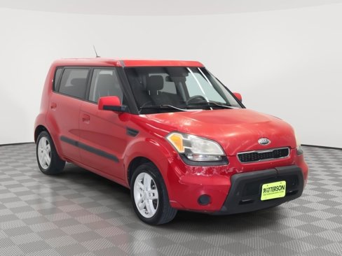 Used 2010 Kia Soul + image 1
