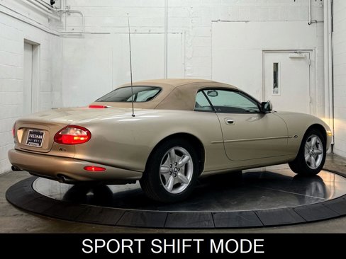 Used 1999 Jaguar XK8 Convertible image 9
