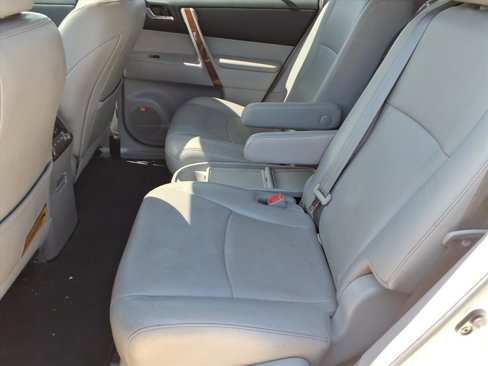 Used 2013 Toyota Highlander Limited image 15