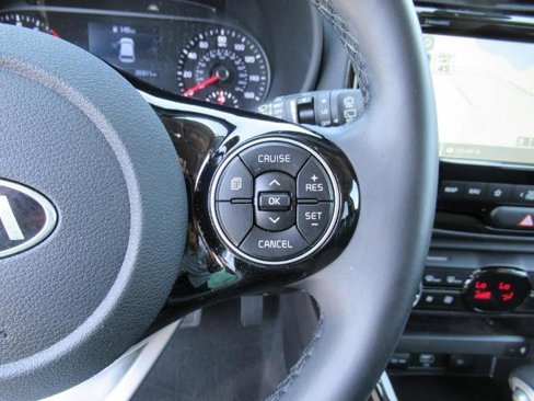 Used 2021 Kia Soul EX image 18