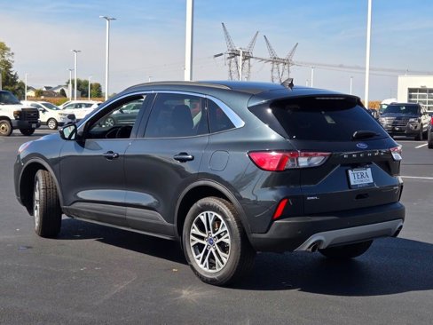 Used 2022 Ford Escape SEL w/ Technology Package image 17