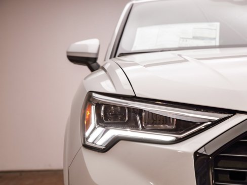 New 2025 Audi Q3 2.0T Premium image 6
