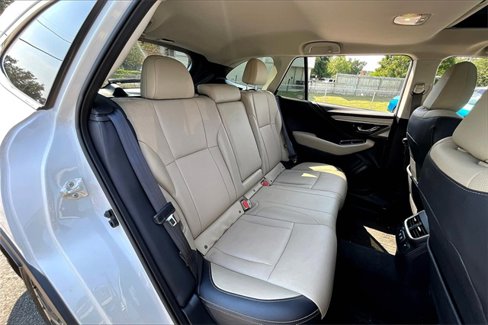 Used 2022 Subaru Outback Limited image 25