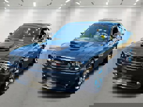Used 2014 Dodge Challenger R/T Plus image 1