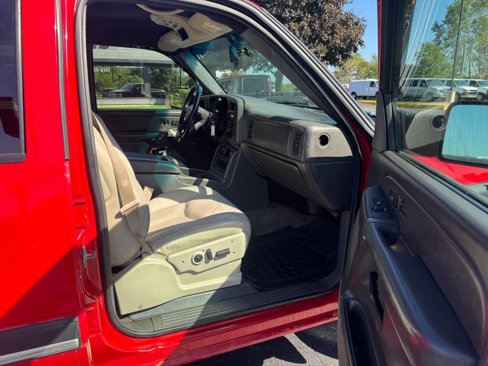 Used 2004 Chevrolet Silverado 2500 LT image 13