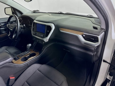 Used 2019 GMC Acadia SLE image 31