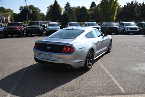 Used 2022 Ford Mustang Premium image 6