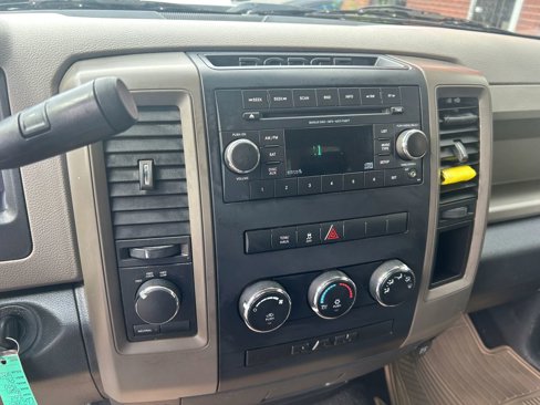 Used 2012 RAM 1500 Express image 18