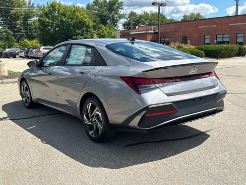 New 2025 Hyundai Elantra Sport image 7