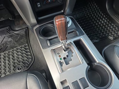Used 2018 Toyota 4Runner SR5 image 18