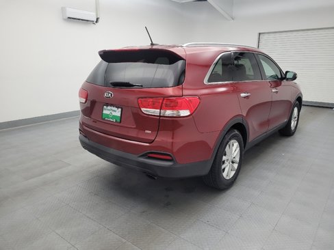 Used 2017 Kia Sorento LX image 9
